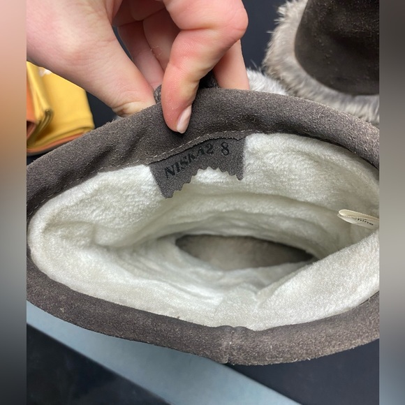 Women’s SoftMoc Mukluks - Picture 3 of 11